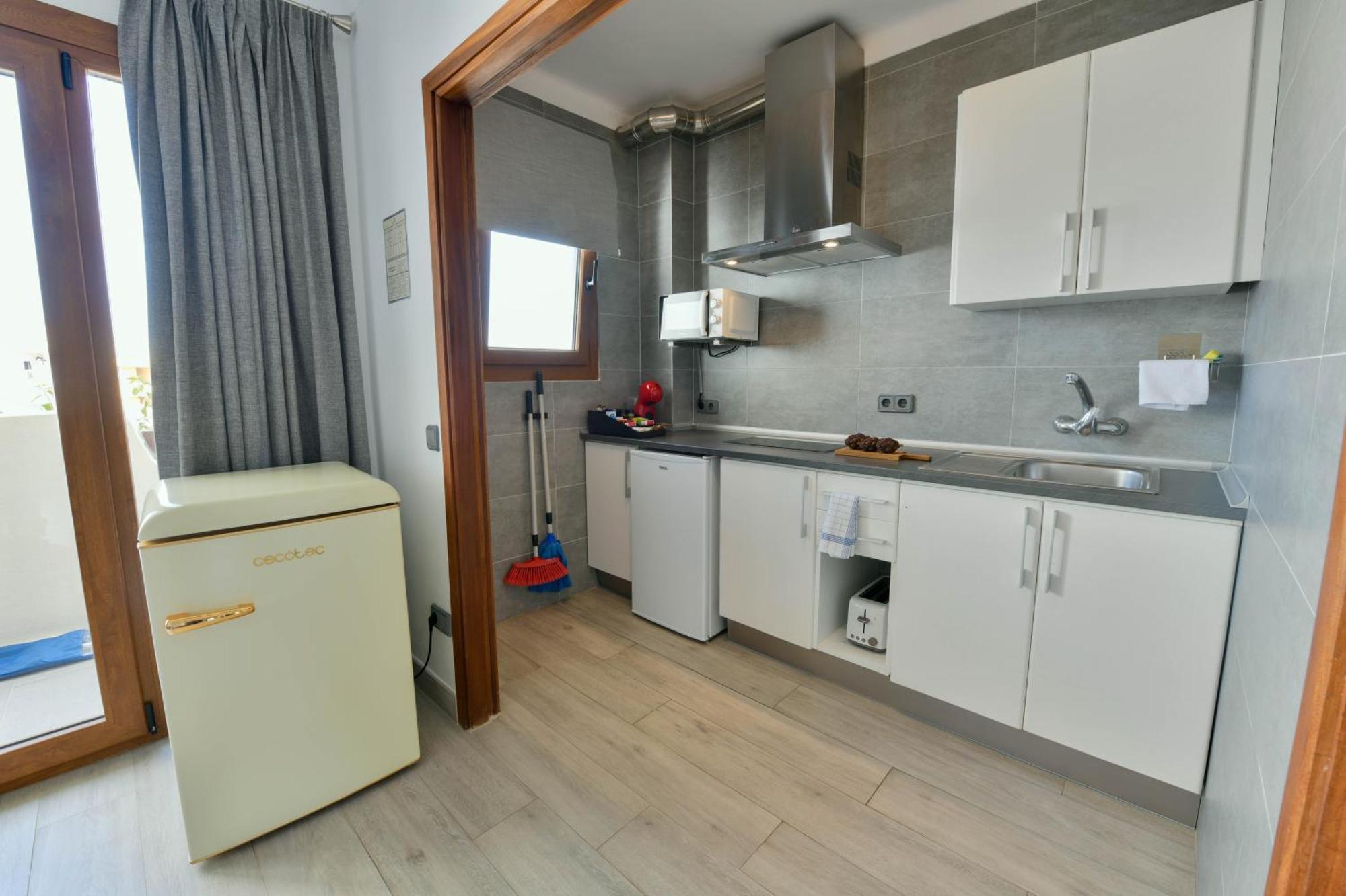 Apartamentos Estanques Colonia de Sant Jordi Екстер'єр фото