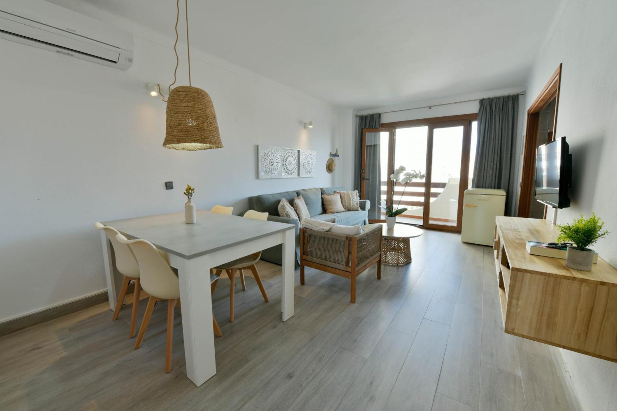 Apartamentos Estanques Colonia de Sant Jordi Екстер'єр фото