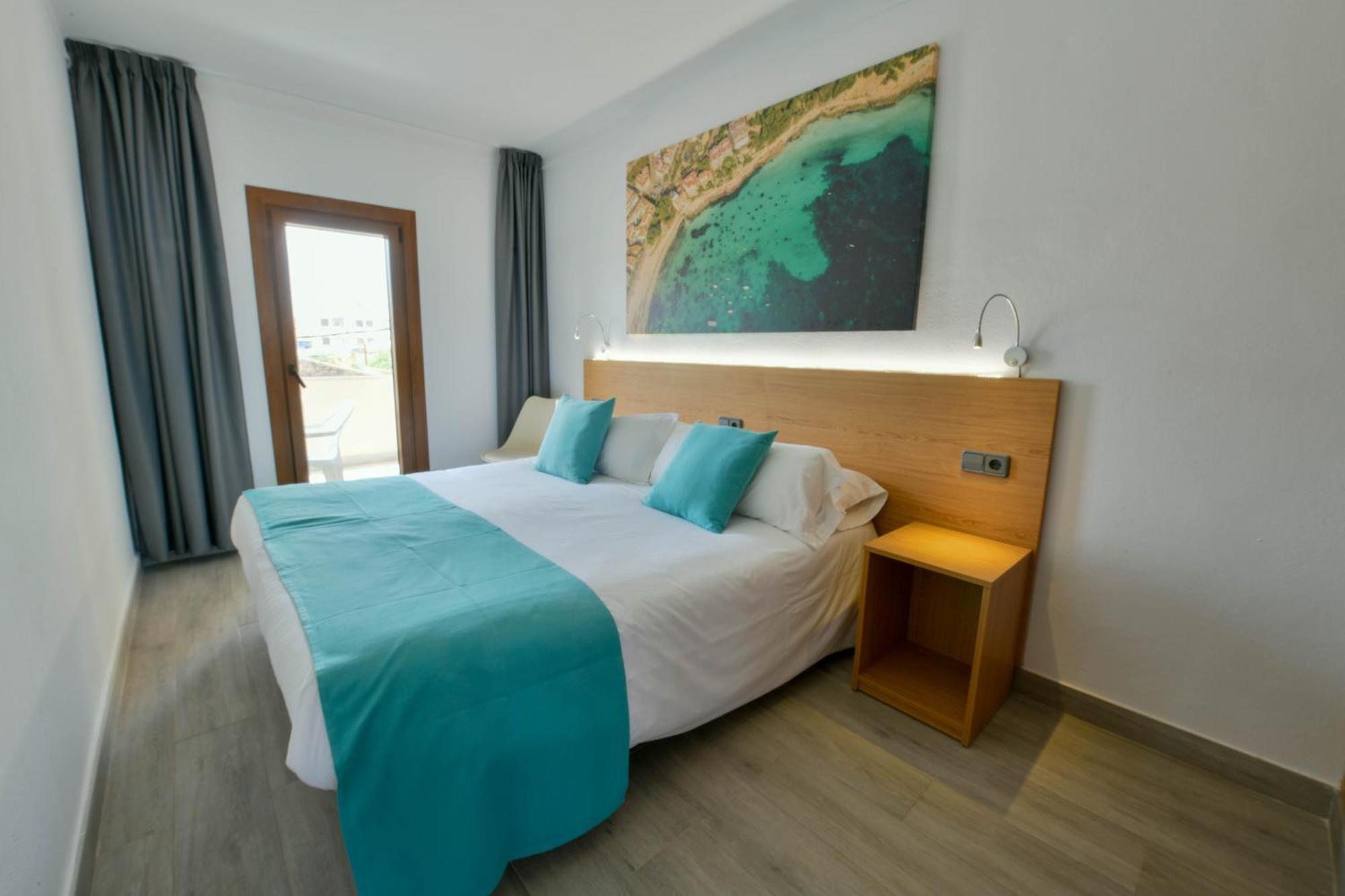 Apartamentos Estanques Colonia de Sant Jordi Екстер'єр фото
