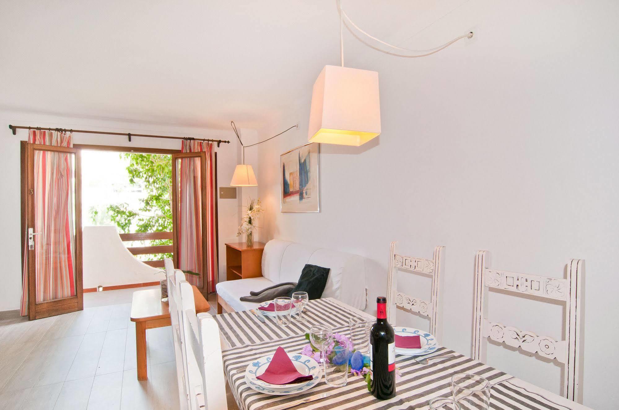 Apartamentos Estanques Colonia de Sant Jordi Екстер'єр фото